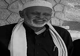 من الشاعر القائل نشوان لاتفجعك خساسة الحنشان،،، ولاتبهر إذا ماتت غصون البان