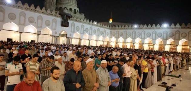 هل صلاة التراويح واجبة وما هو حكمها