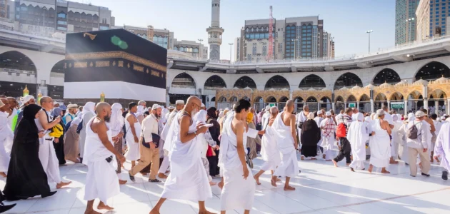 كيفية حجز تصريح العمرة في رمضان 2023 من خلال تطبيق نسك