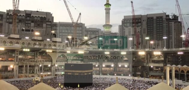 من اول من طاف حول الكعبة المشرفة وقام ببنائها البشر أم الملائكة؟