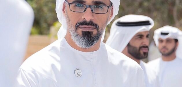 من هو خالد بن محمد بن زايد ولي عهد أبو ظبي الجديد بالصور