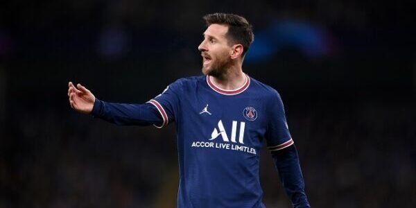 ماذا فعل النادي الباريسي بعد عرض الهلال لميسي ؟