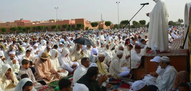 اي ساعة صلاة عيد الفطر في دبي 2023 / 1444