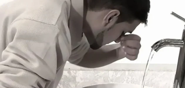 هل دخول الماء إلى الحلق أثناء المضمضة لا يفسد الصيام