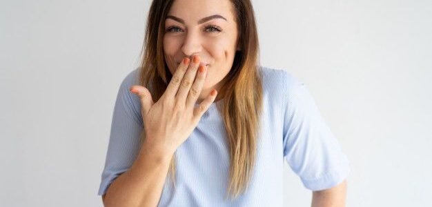 ماذا يقول العلماء عن الضحك