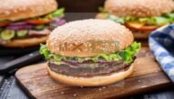 طريقة عمل البرجر في البيت ولا ألذ زي المطاعم وأحلى وأرخص