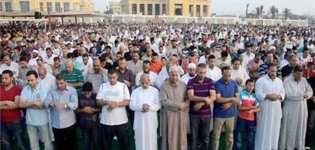 الافضل اداء صلاة العيد في