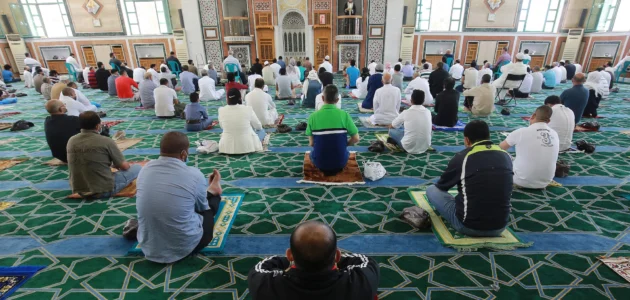 خطبة الجمعة الرابعة من رمضان المبارك شهر المغفرة والرحمة 1 خطبة الجمعة الرابعة من رمضان المبارك شهر المغفرة والرحمة