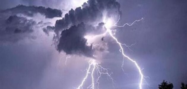 هل المطر والرعد من علامات ليلة القدر