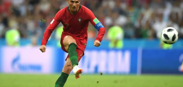 تضرب بلا سبب وتطير بلا جناح وتسبب الفرح والغضب فما هي