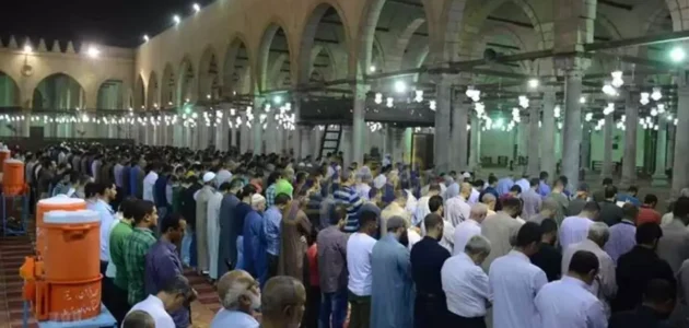 متى تبدأ صلاة التهجد في رمضان وقتها وعدد ركعاتها وما يقرأ فيها