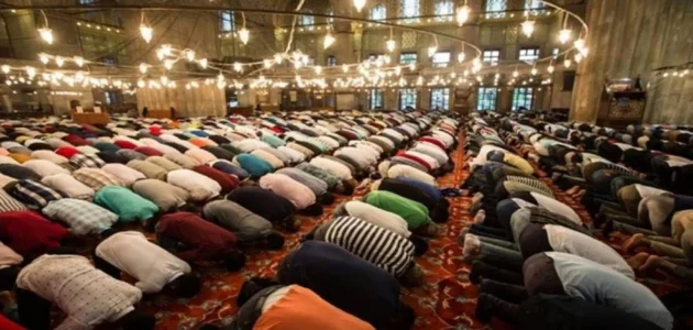 حكم صلاة التراويح ليلة العيد