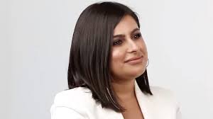 من هي مينا الشيخلي ويكيبيديا السيرة الذاتية