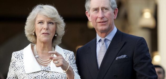 كم عمر كاميلا زوجة تشارلز