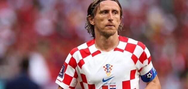 كم عمر لوكا مودريتش لاعب ريال مدريد الاسباني