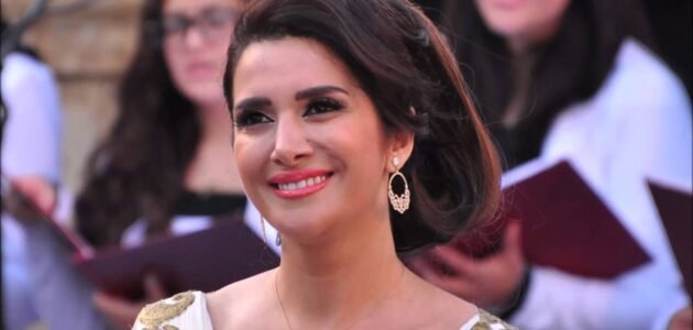 الفنانة زين عوض ويكيبيديا