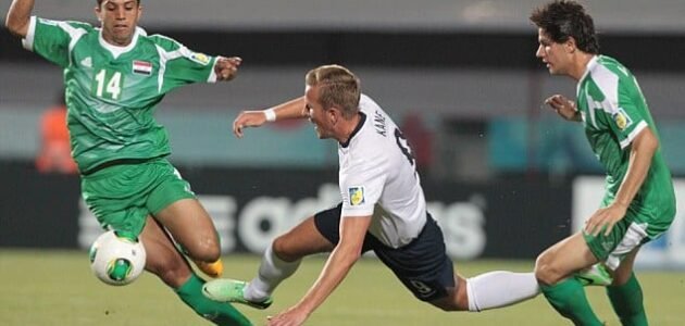 القنوات الناقلة لمباراة العراق وإنجلترا بث مباشر اليوم في كأس العالم للشباب 2023