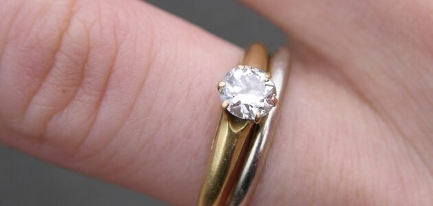 تفسير حلم لبس خاتم للعزباء لابن سيرين – خليجنا