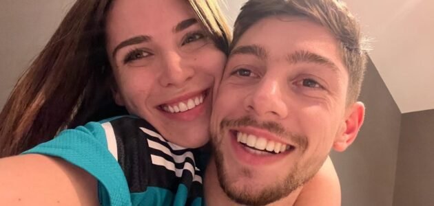 زوجة فالفيردي كم عمرها وهل حامل