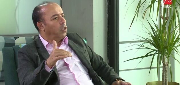 من هو بدر رجب ويكيبيديا