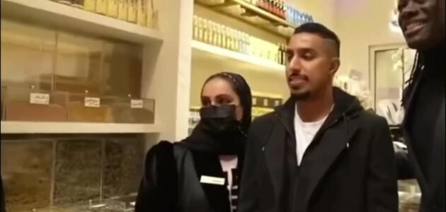 من هي اشواق العمير زوجة سالم الدوسري