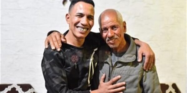 وفاة والد الفنان حماده صميده