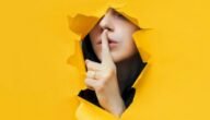 ما الفرق بين الصمت والسكوت – خليجنا