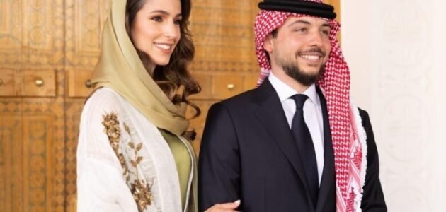 رجوة ال سيف كم عمرها وطولها