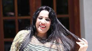 من هو زوج نجاة عتابو
