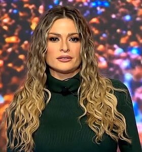 كم عمر باميلا الكيك – خليجنا