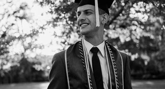 جلسات تصوير تخرج شباب 2023 جلسات تصوير تخرج فردية