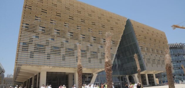 هل يتم قبول الوافدين في جامعة الكويت