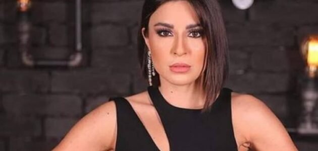 ما هي ديانة سارة أبي كنعان