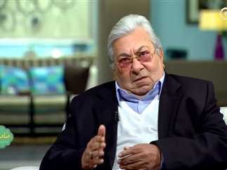 ديانة فاروق فلوكس مسلم ام مسيحي