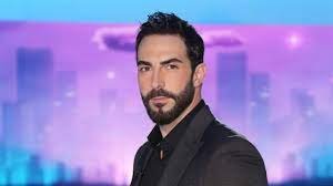 من هي زوجة كارلوس عازار،