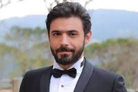 من هي زوجة وسام فارس وديانته