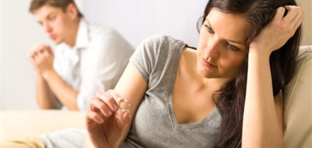 لماذا يرى الرجل زوجته اقل جمالا من الاخريات