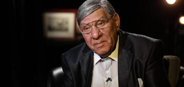 نقل الإعلامي المصري خليجنا فوزي إلى المستشفى.. وابنته تكشف السبب 1 نقل الإعلامي المصري خليجنا فوزي إلى المستشفى.. وابنته تكشف السبب