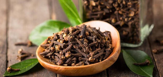 القرنفل علاج طبيعي للعديد من الأمراض.. فوائد مذهلة للقرنفل
