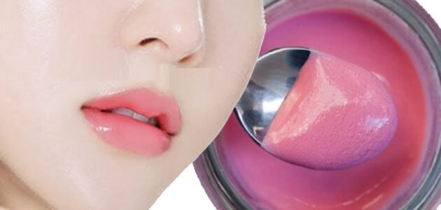 كريم التوريد السحري من الفازلين والبنجر لتوريد الشفايف والخدود بشكل طبيعي 1 كريم التوريد السحري من الفازلين والبنجر لتوريد الشفايف والخدود بشكل طبيعي