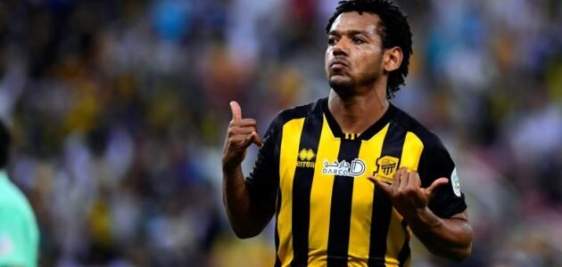 من هي زوجة رومارينهو لاعب الاتحاد 1 من هي زوجة رومارينهو لاعب الاتحاد