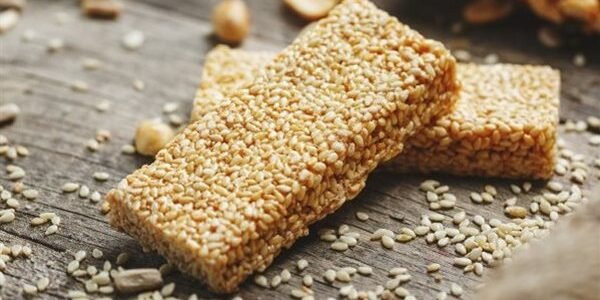 طريقة عمل السمسمية زى المحالّ بمناسبة حلاوة المولد بمذاق مختلف