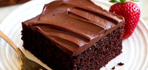 طريقة عمل كيكة الشوكولاتة الهشة اللذيذة