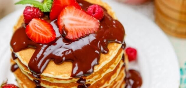 بخطوات سهلة وبسيطة اعملي البان كيك اللذيذ بمكونات من مطبخك