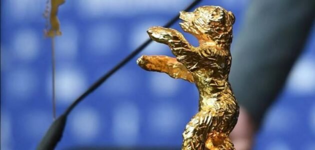 في أي مهرجان تعطى جائزة الدب الذهبي