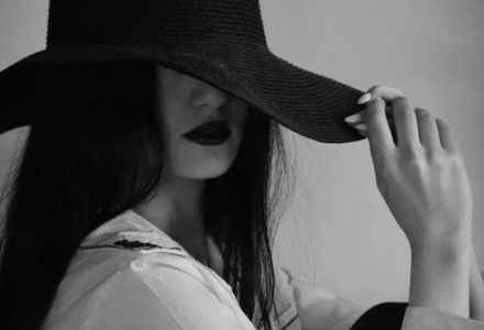 صور بنات لابسات ابيض 2024 صور بنات بفستان أبيض