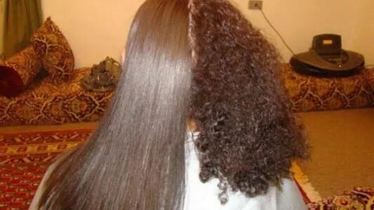 لفرد الشعر في المنزل بطرق طبيعية بدون مستحضرات كيمائية 1 لفرد الشعر في المنزل بطرق طبيعية بدون مستحضرات كيمائية