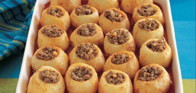 البطاطس المحشية باللحمة المفرومة بنكهة رائعة وماذا يمكنكِ تقديمه بجانبها