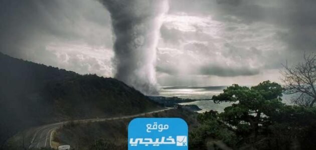 توقعات اماكن الاعاصير والفيضانات في ليبيا والعالم خلال الساعات القادمة