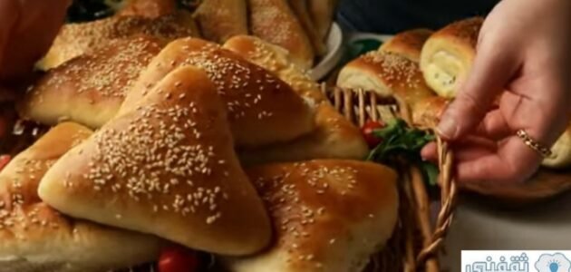 فطائر بالدجاج سهلة بحشوة مميزة وبعجينة هشة 1 فطائر بالدجاج سهلة بحشوة مميزة وبعجينة هشة